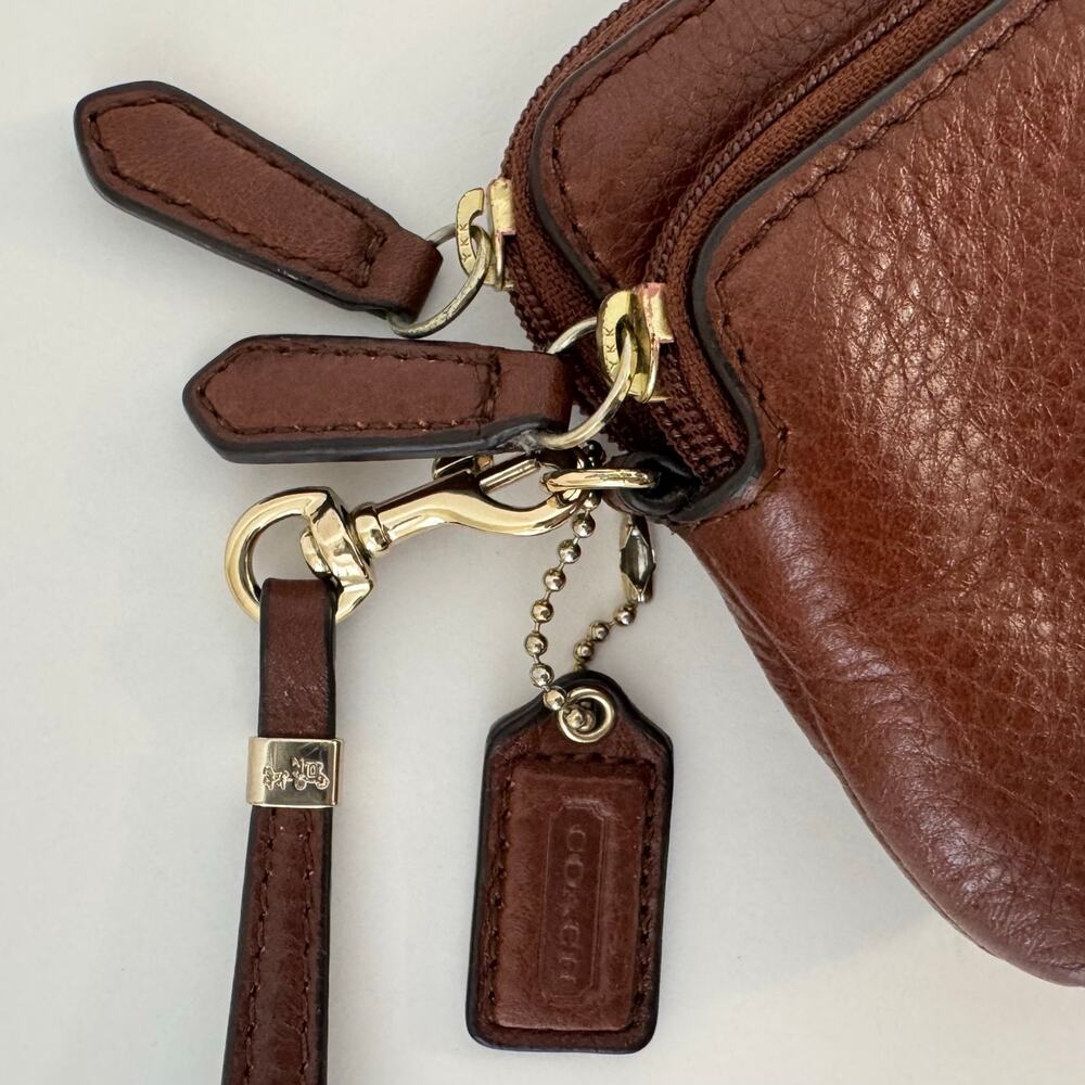 Coach Vintage Double Zipper Brown Pebble Leather Wristlet Wallet - Picture 12 of 15